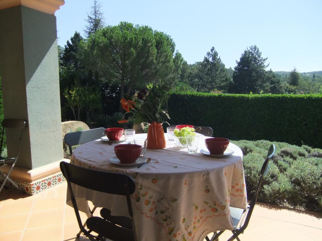 Locations De Vacances Les Flacheres Dieulefit Exterior photo