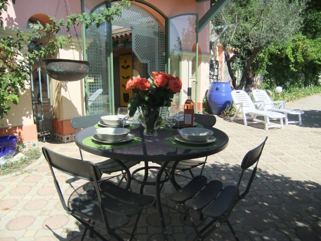 Locations De Vacances Les Flacheres Dieulefit Room photo