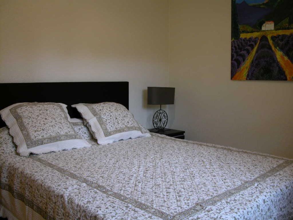 Locations De Vacances Les Flacheres Dieulefit Room photo