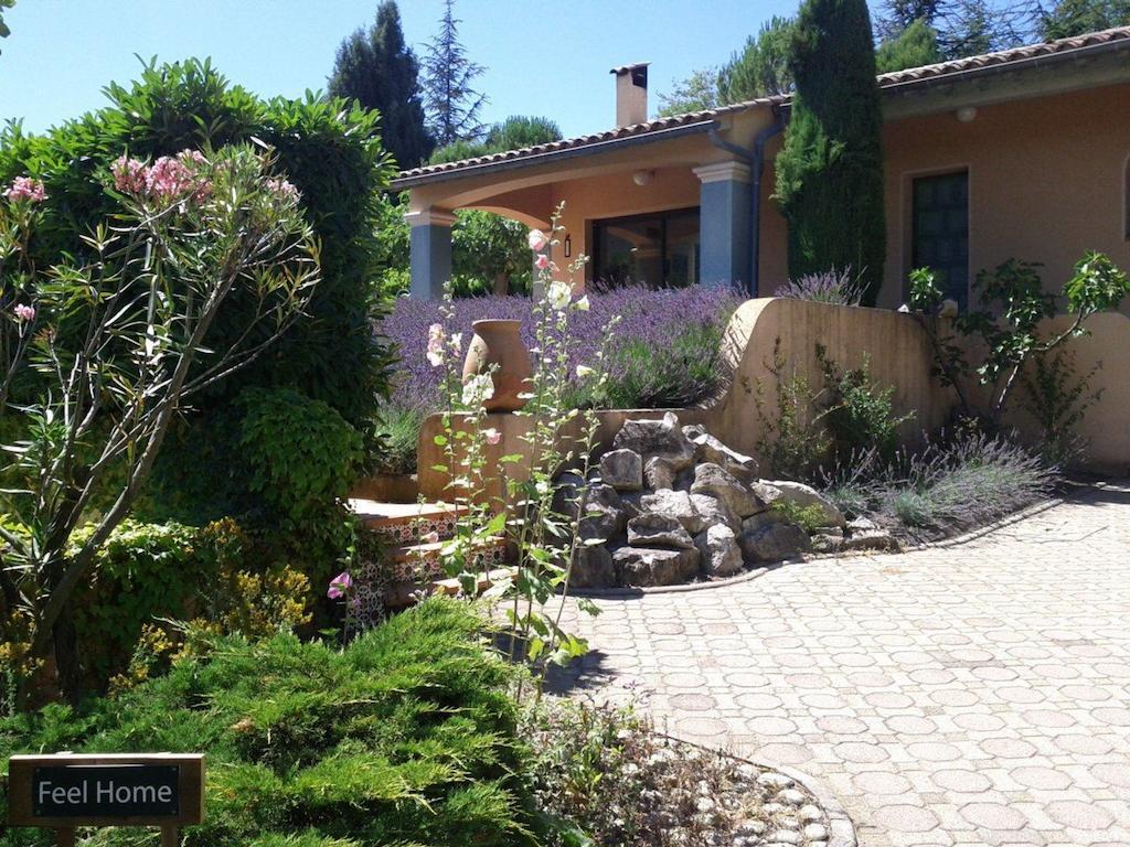 Locations De Vacances Les Flacheres Dieulefit Room photo